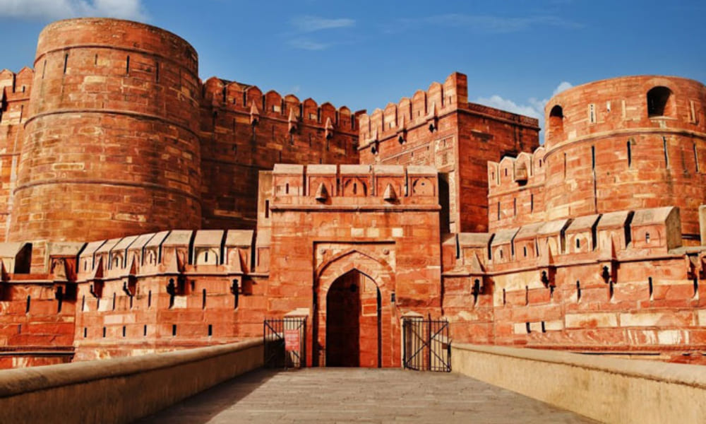 Witness the Sunrise with Agra Fort