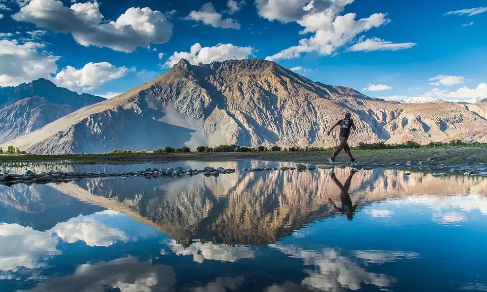 Leh to Nubra Valley